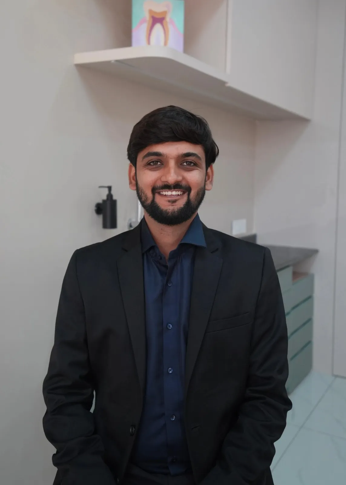Dr. Manan Shah, MDS Orthodontist and Gold Medalist at Aurum Dental Clinic, Vadodara